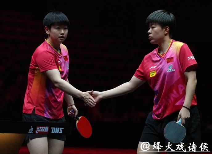 WTT总决赛 孙颖莎4-0战胜王艺迪晋级女单八强 WTT总决赛 孙颖莎4-0战胜王艺迪晋级女单八强