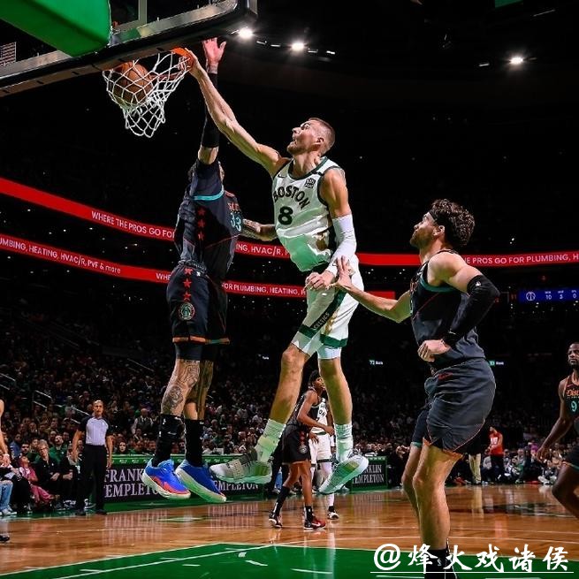 塔图姆34+10绿军险胜雄鹿3连胜 76人力克魔术 塔图姆34+10绿军险胜雄鹿3连胜 76人力克魔术