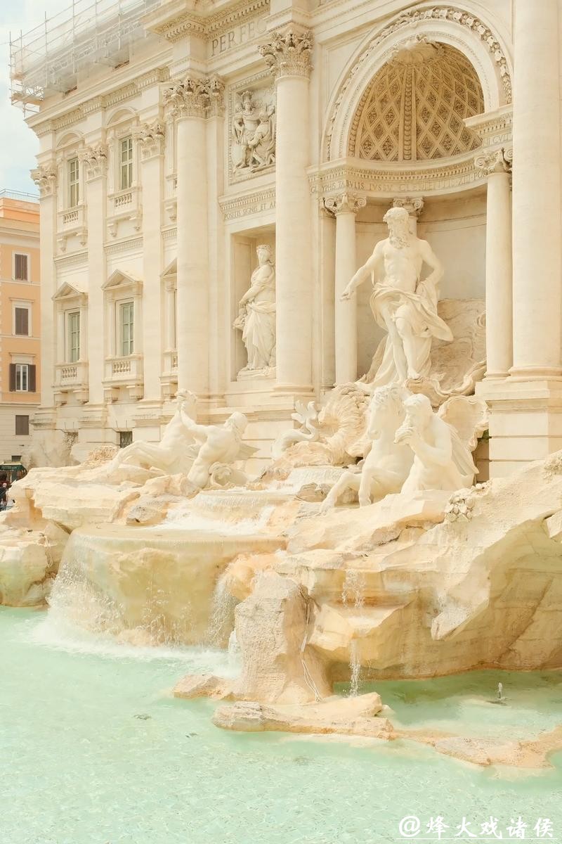 罗马特莱维喷泉正式实施收费制度 | 新民侨梁 罗马特莱维喷泉正式实施收费制度 | 新民侨梁