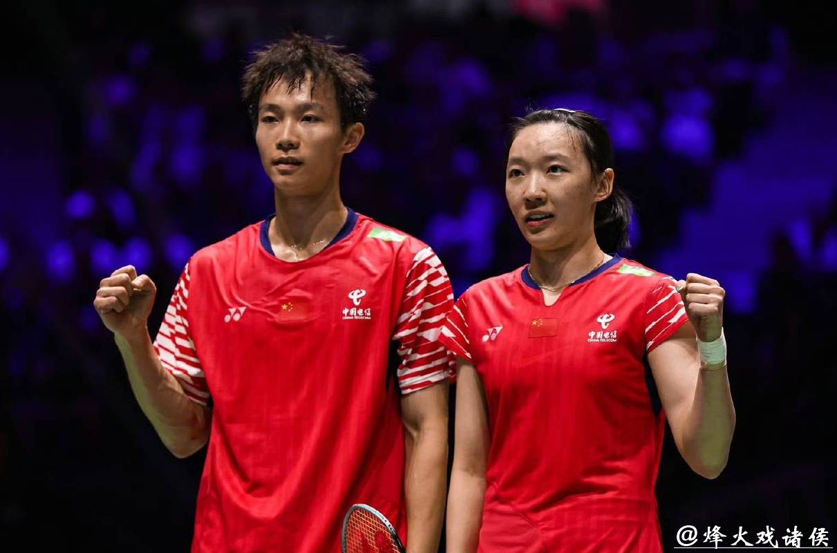 蒋振邦、魏雅欣获得羽毛球世锦赛混双亚军 蒋振邦、魏雅欣获得羽毛球世锦赛混双亚军