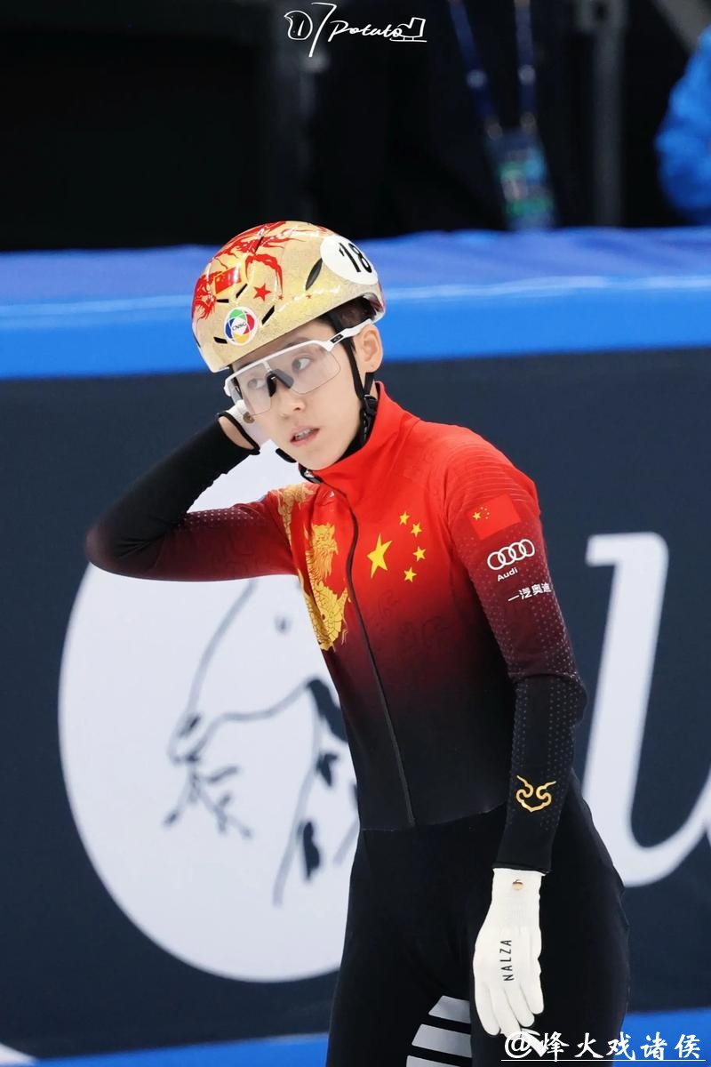 米兰冬奥|从小范到范姐,只为热爱坚守赛场,33岁的范可新欣然“交棒” 米兰冬奥|从小范到范姐,只为热爱坚守赛场,33岁的范可新欣然“交棒”